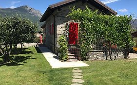 La casetta di Biancaneve Valtellina e lago di Como